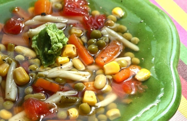 Minestrone glacé au pesto