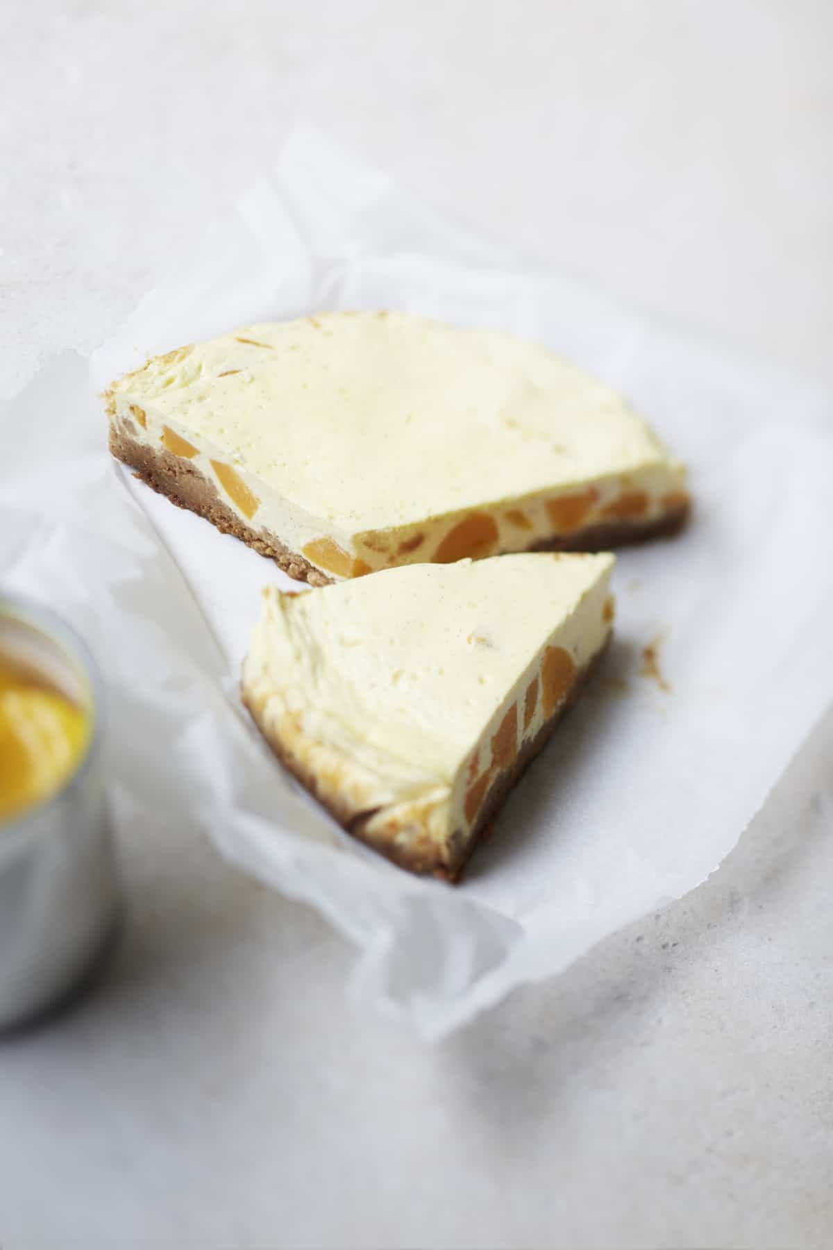 CHEESECAKE VANILLÉ AUX PÊCHES